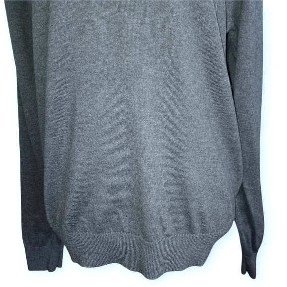 Lacoste Men's Gray V-Neck Sweater Classic Knit SZ.L-5 EUC - Picture 4 of 9